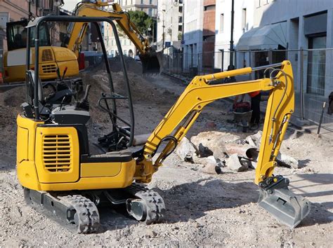 top mini excavator brands